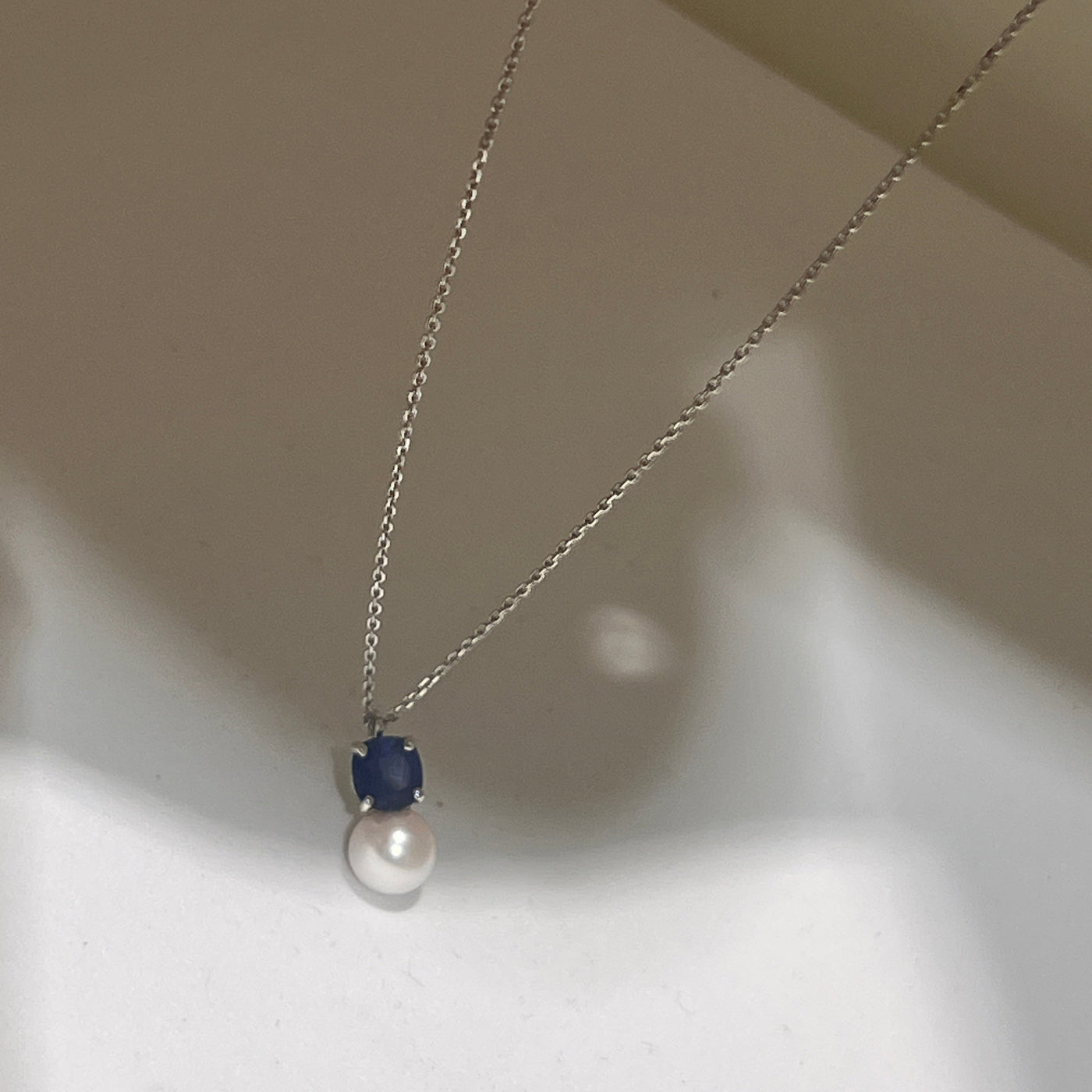 Collier Saphir carré et Perle de Culture
